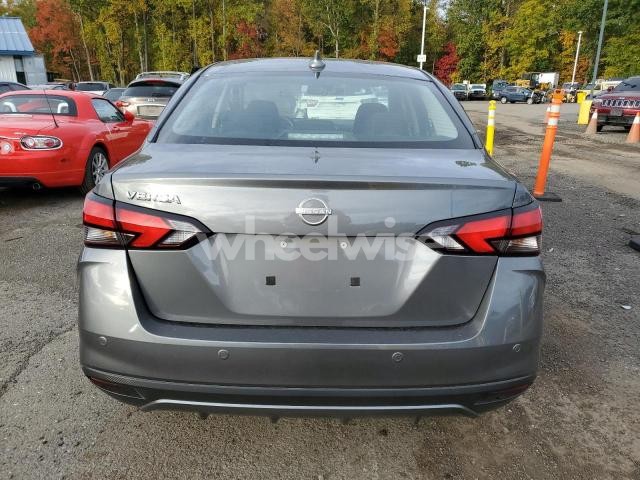 2025 NISSAN VERSA SV