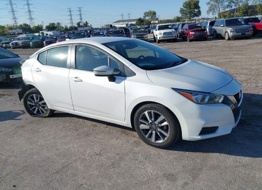 2020 Nissan Versa SV XTRONIC CVT (VIN 3N1CN8EV7LL800676) main photo