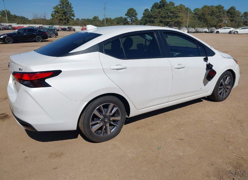 Photo 4 of 2020 Nissan Versa SV XTRONIC CVT (VIN 3N1CN8EV7LL813248)