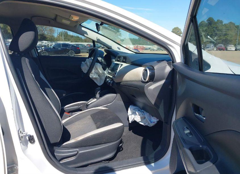 Photo 5 of 2020 Nissan Versa SV XTRONIC CVT (VIN 3N1CN8EV7LL813248)