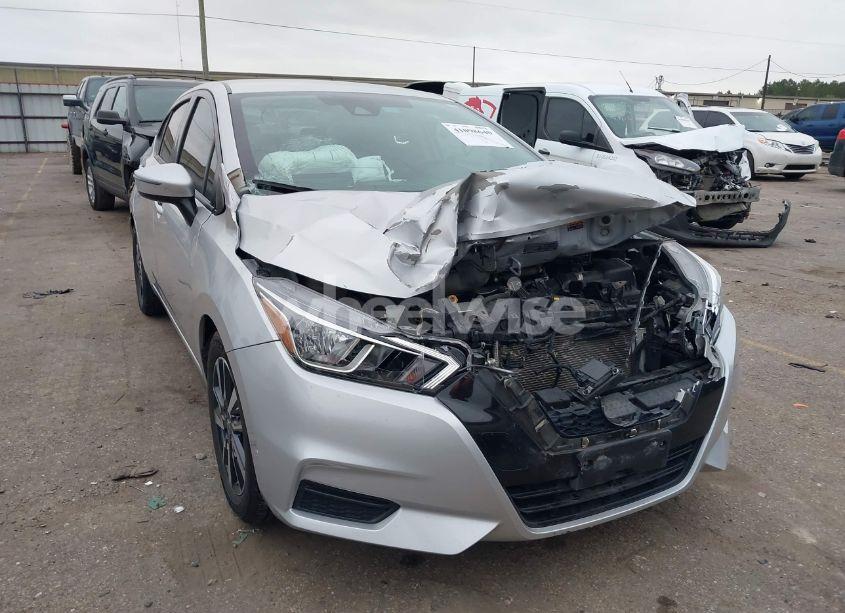 2020 Nissan Versa SV XTRONIC CVT (VIN 3N1CN8EV7LL882747) main photo