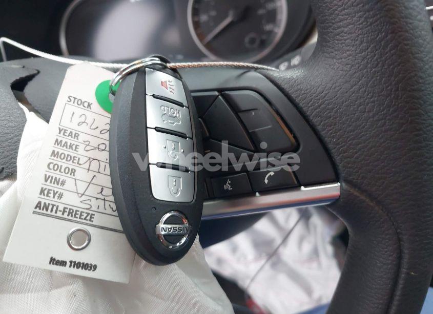 Photo 11 of 2020 Nissan Versa SV XTRONIC CVT (VIN 3N1CN8EV7LL882747)