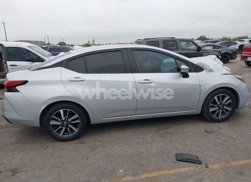 Photo 13 of 2020 Nissan Versa SV XTRONIC CVT (VIN 3N1CN8EV7LL882747)