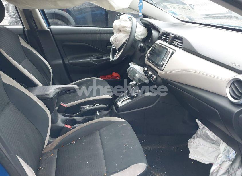 Photo 5 of 2020 Nissan Versa SV XTRONIC CVT (VIN 3N1CN8EV7LL909641)