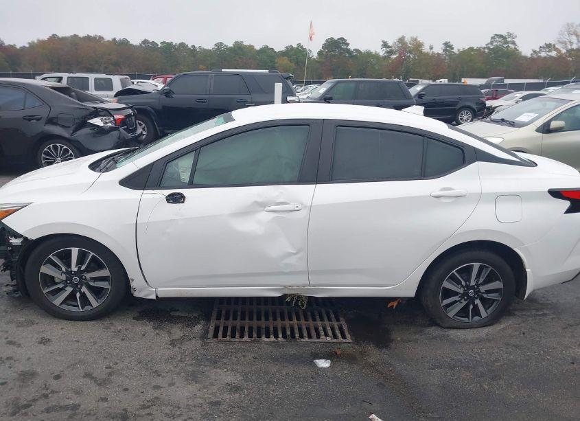 Photo 15 of 2021 Nissan Versa SV XTRONIC CVT (VIN 3N1CN8EV7ML845960)