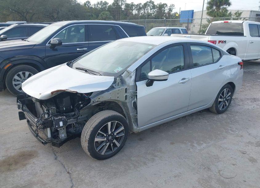 Photo 2 of 2021 Nissan Versa SV XTRONIC CVT (VIN 3N1CN8EV7ML861432)
