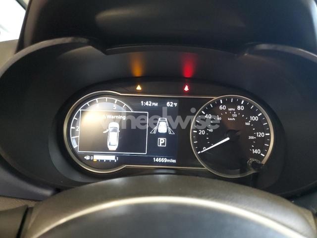 2024 NISSAN VERSA SV