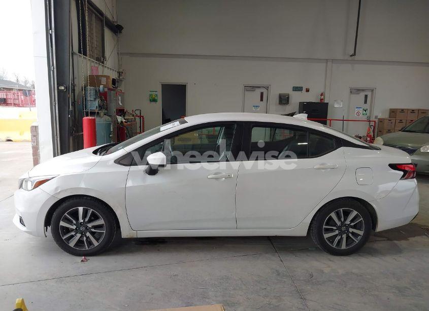 Photo 14 of 2020 Nissan Versa SV XTRONIC CVT (VIN 3N1CN8EV8LL868341)