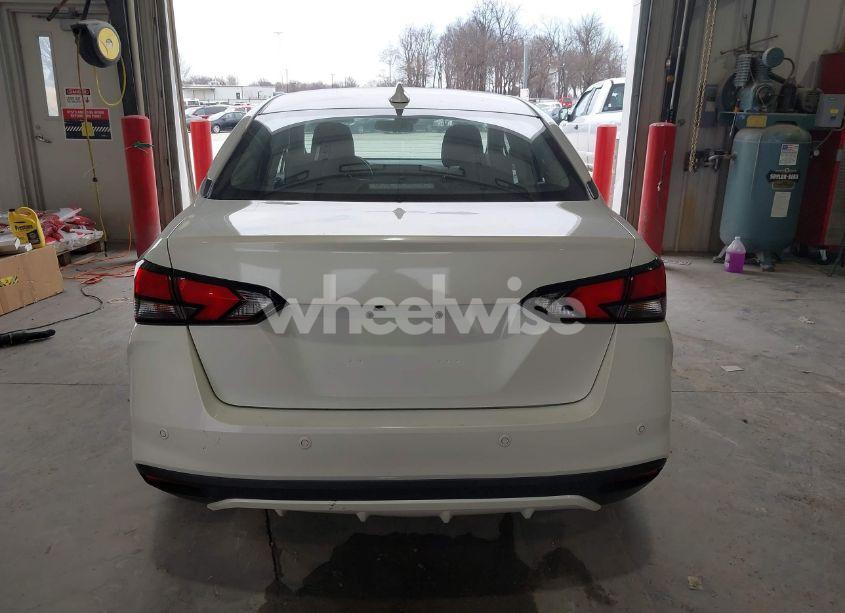 Photo 16 of 2020 Nissan Versa SV XTRONIC CVT (VIN 3N1CN8EV8LL868341)