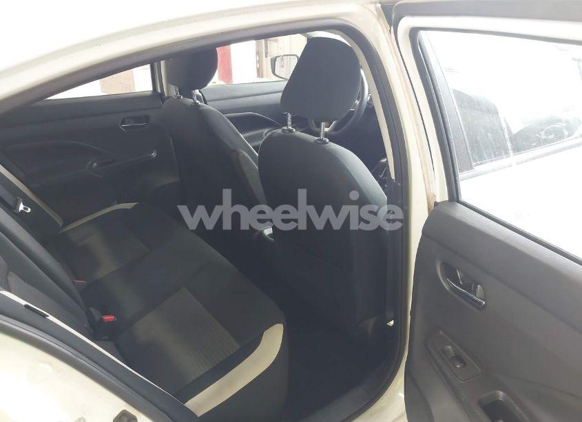 Photo 8 of 2020 Nissan Versa SV XTRONIC CVT (VIN 3N1CN8EV8LL868341)