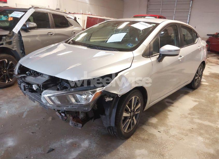 Photo 2 of 2021 Nissan Versa SV XTRONIC CVT (VIN 3N1CN8EV8ML823837)