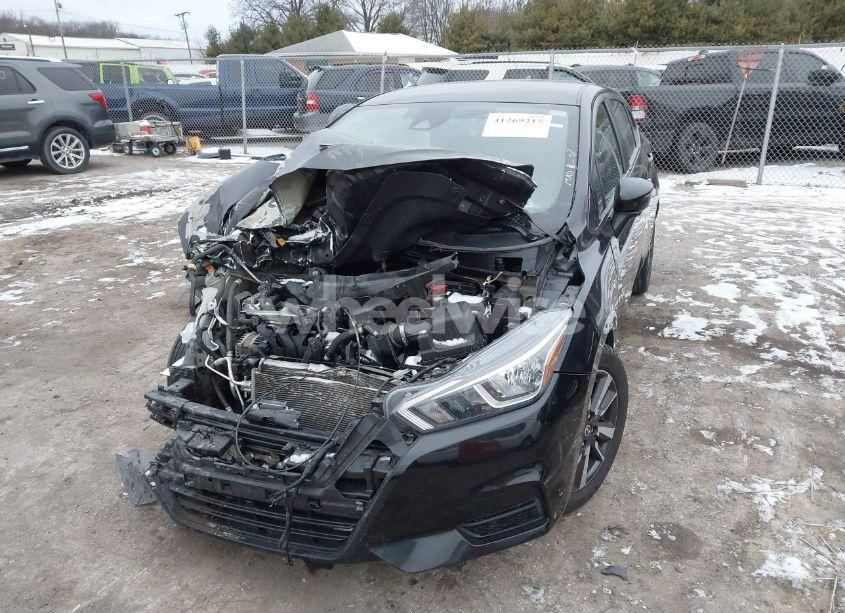 Photo 2 of 2021 Nissan Versa SV XTRONIC CVT (VIN 3N1CN8EV8ML826821)