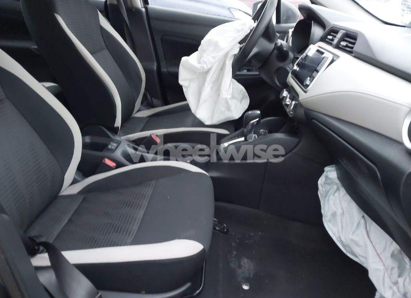 Photo 5 of 2021 Nissan Versa SV XTRONIC CVT (VIN 3N1CN8EV8ML826821)