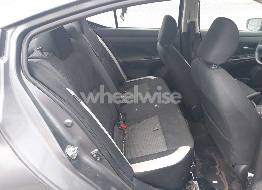 Photo 8 of 2021 Nissan Versa SV XTRONIC CVT (VIN 3N1CN8EV8ML831968)