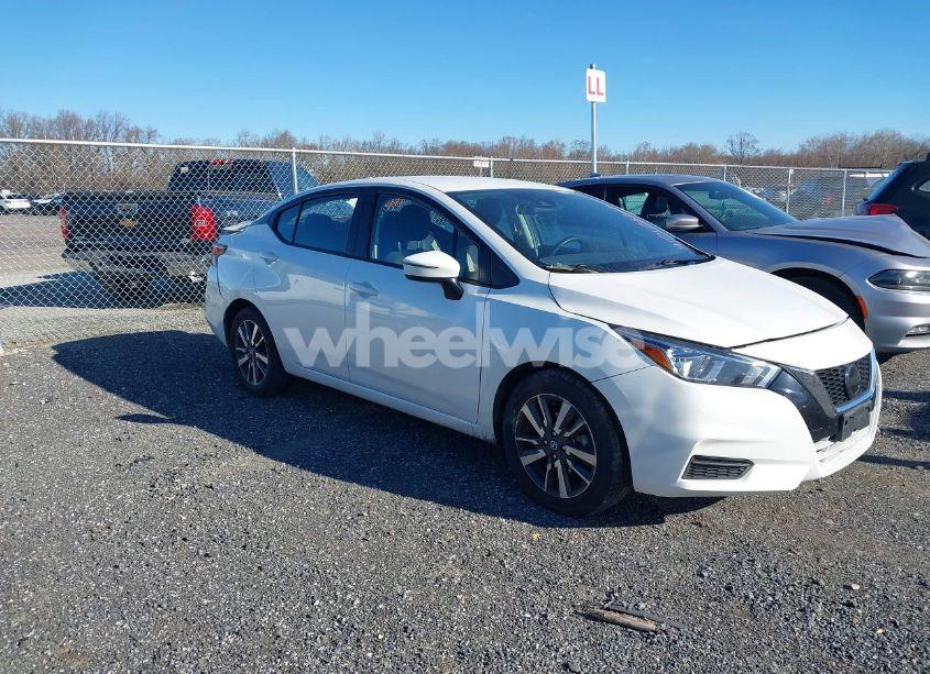2021 Nissan Versa SV XTRONIC CVT (VIN 3N1CN8EV8ML847281) main photo