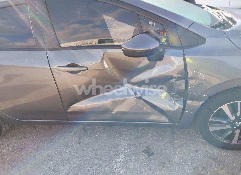 Photo 18 of 2021 Nissan Versa SV XTRONIC CVT (VIN 3N1CN8EV8ML871905)