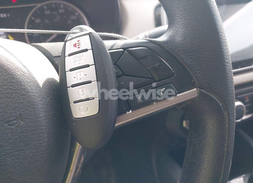 Photo 11 of 2021 Nissan Versa SV XTRONIC CVT (VIN 3N1CN8EV8ML875209)