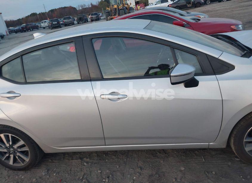 Photo 14 of 2021 Nissan Versa SV XTRONIC CVT (VIN 3N1CN8EV8ML891703)