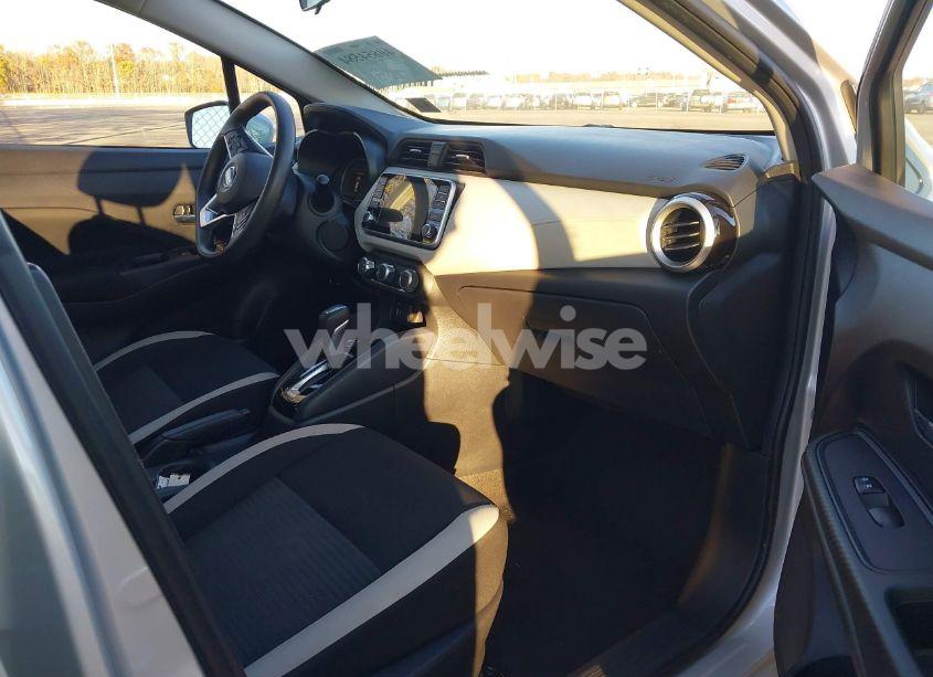 Photo 5 of 2021 Nissan Versa SV XTRONIC CVT (VIN 3N1CN8EV8ML894746)