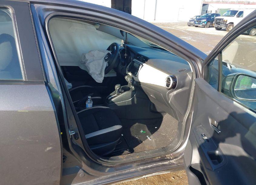 Photo 5 of 2021 Nissan Versa SV XTRONIC CVT (VIN 3N1CN8EV8ML894861)