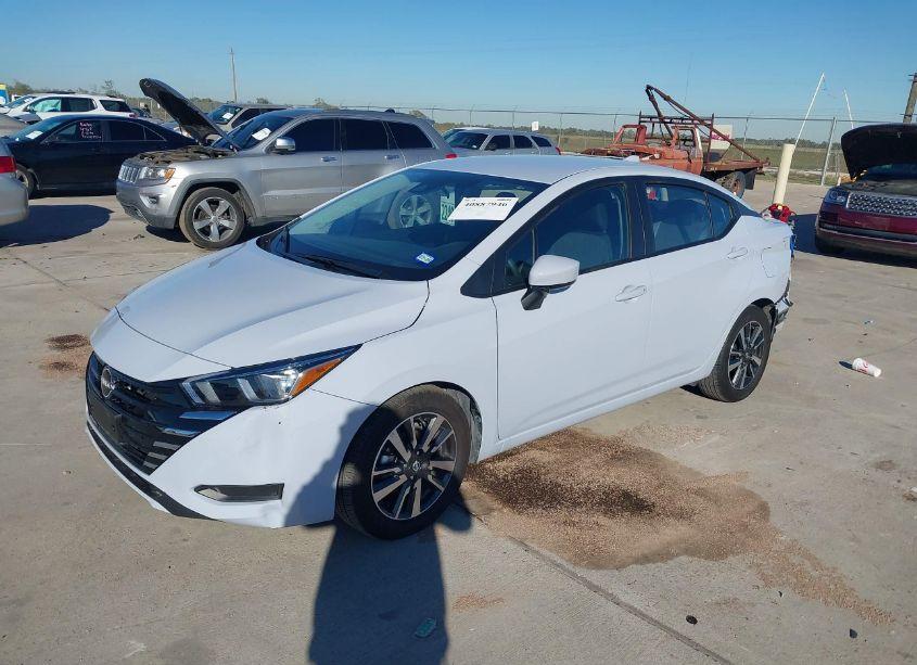 Photo 2 of 2024 Nissan Versa 1.6 SV (VIN 3N1CN8EV8RL864640)