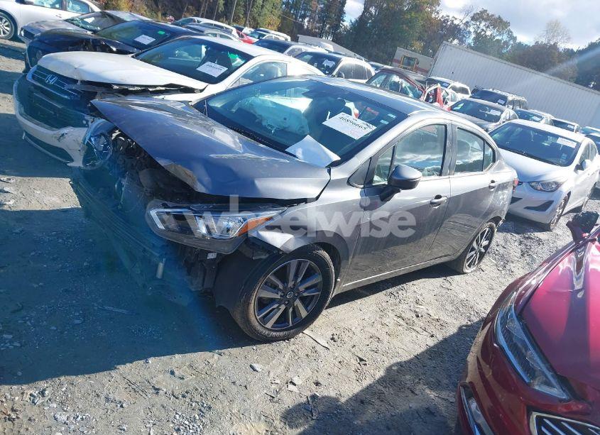 Photo 2 of 2020 Nissan Versa SV XTRONIC CVT (VIN 3N1CN8EV9LL802879)