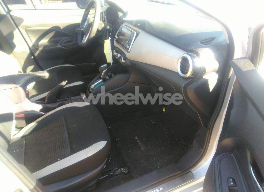 Photo 5 of 2020 Nissan Versa SV XTRONIC CVT (VIN 3N1CN8EV9LL804003)