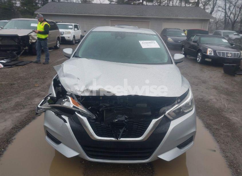 Photo 12 of 2020 Nissan Versa SV XTRONIC CVT (VIN 3N1CN8EV9LL807998)