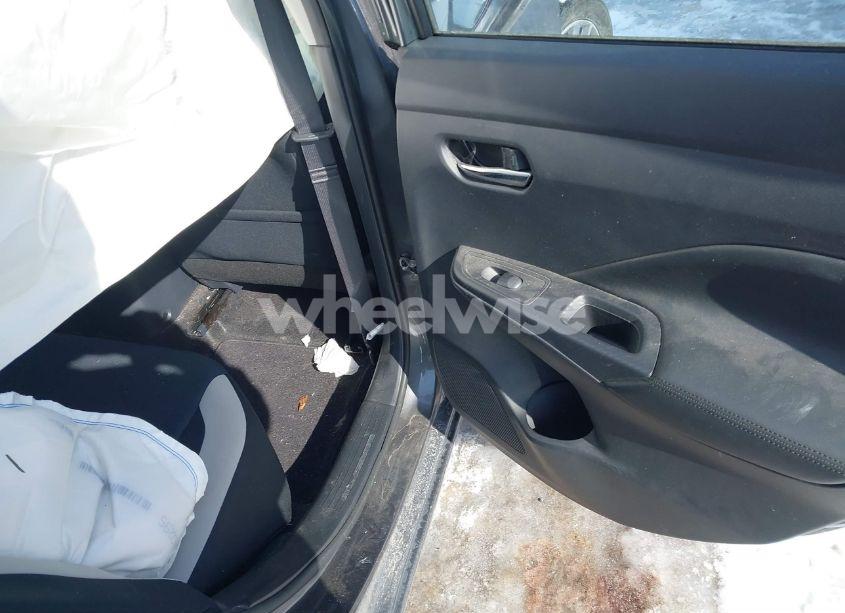 Photo 8 of 2020 Nissan Versa SV XTRONIC CVT (VIN 3N1CN8EV9LL813302)