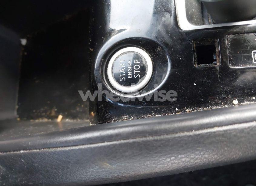 Photo 11 of 2020 Nissan Versa SV XTRONIC CVT (VIN 3N1CN8EV9LL845375)