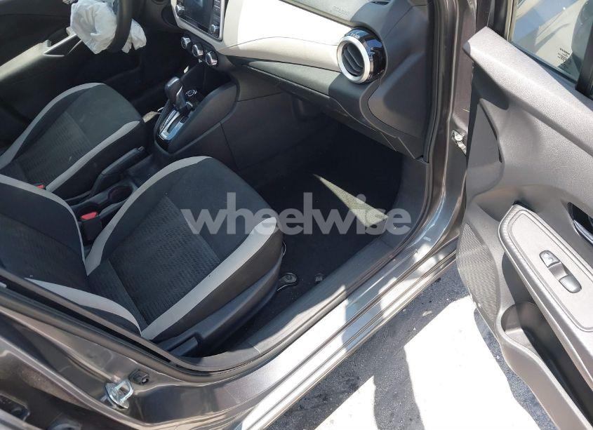 Photo 5 of 2021 Nissan Versa SV XTRONIC CVT (VIN 3N1CN8EV9ML841425)