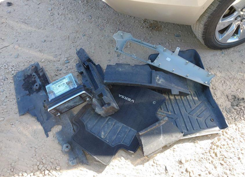 Photo 11 of 2021 Nissan Versa SV XTRONIC CVT (VIN 3N1CN8EV9ML850111)