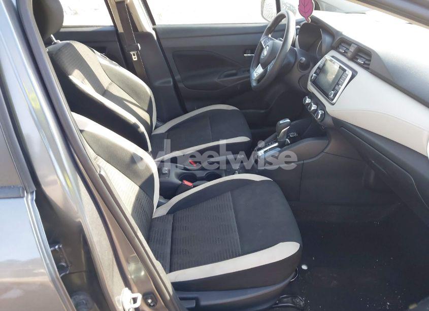 Photo 5 of 2021 Nissan Versa SV XTRONIC CVT (VIN 3N1CN8EV9ML886249)