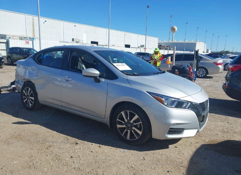 2022 Nissan Versa 1.6 SV XTRONIC CVT (VIN 3N1CN8EV9NL864947) main photo
