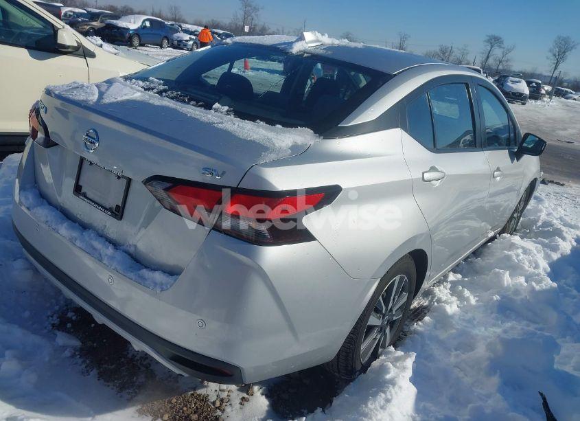 Photo 4 of 2020 Nissan Versa SV XTRONIC CVT (VIN 3N1CN8EVXLL876246)