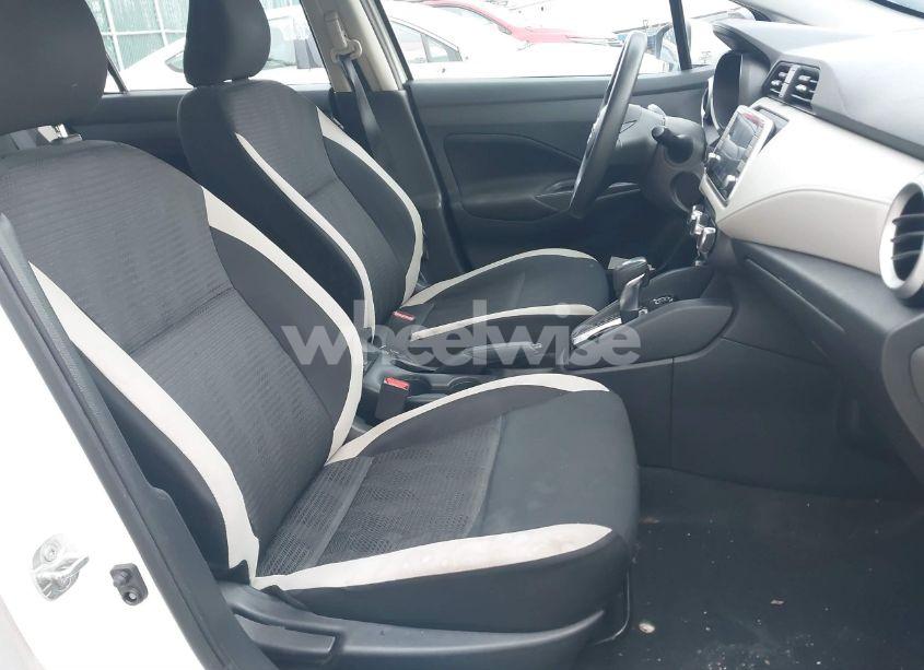 Photo 5 of 2021 Nissan Versa SV XTRONIC CVT (VIN 3N1CN8EVXML867788)