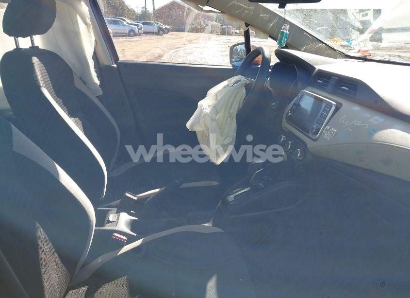 Photo 5 of 2021 Nissan Versa SV XTRONIC CVT (VIN 3N1CN8EVXML916956)