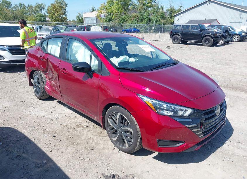 2024 Nissan Versa 1.6 SR (VIN 3N1CN8FV0RL881270) main photo