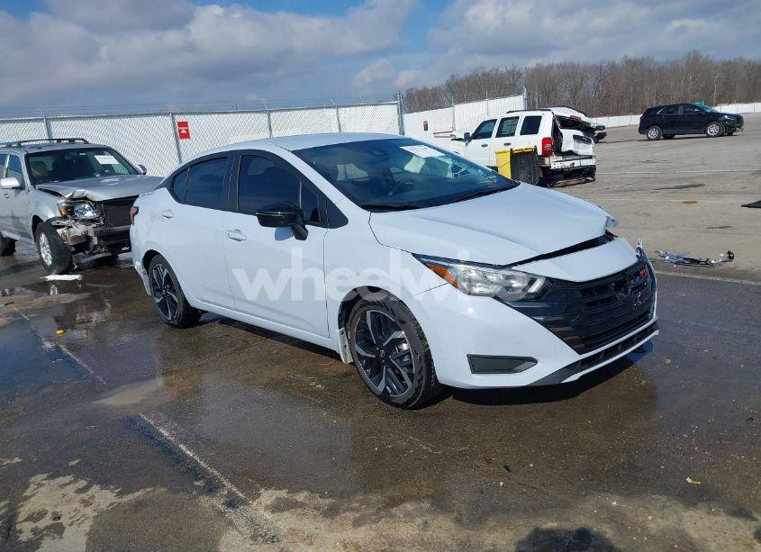 2024 Nissan Versa 1.6 SR (VIN 3N1CN8FV1RL820350) main photo