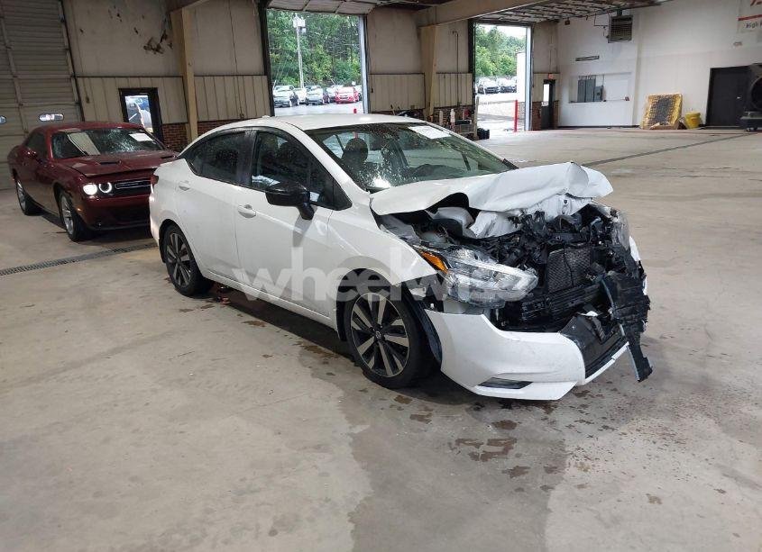 2021 Nissan Versa SR XTRONIC CVT (VIN 3N1CN8FV2ML915671) main photo