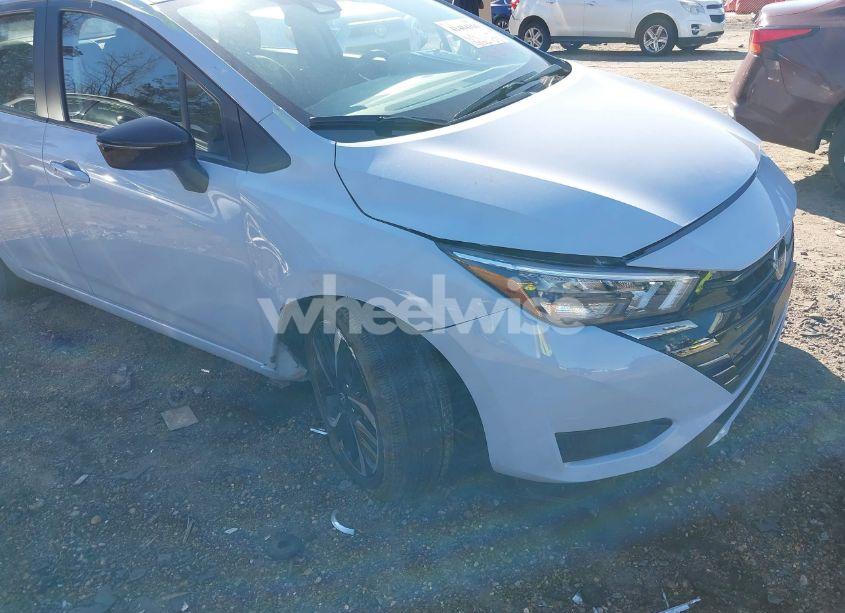 Photo 6 of 2024 Nissan Versa 1.6 SR (VIN 3N1CN8FV4RL906204)