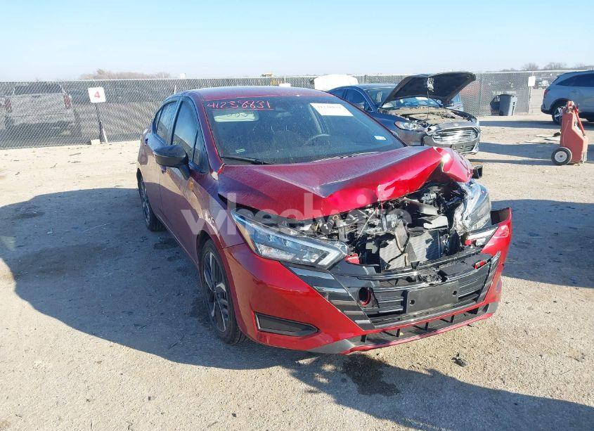 2024 Nissan Versa 1.6 SR (VIN 3N1CN8FV5RL881667) main photo