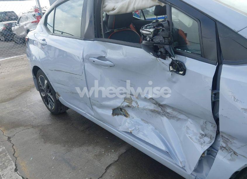 Photo 6 of 2024 Nissan Versa 1.6 SR (VIN 3N1CN8FV6RL872346)