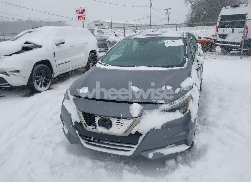 Photo 2 of 2021 Nissan Versa SR XTRONIC CVT (VIN 3N1CN8FV7ML920882)