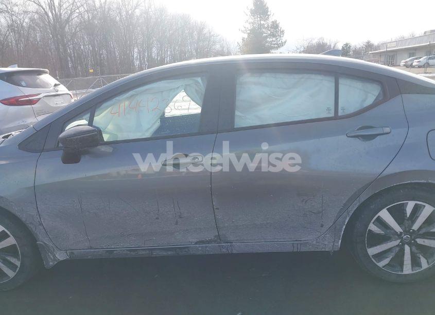 Photo 14 of 2022 Nissan Versa 1.6 SR XTRONIC CVT (VIN 3N1CN8FV7NL845232)