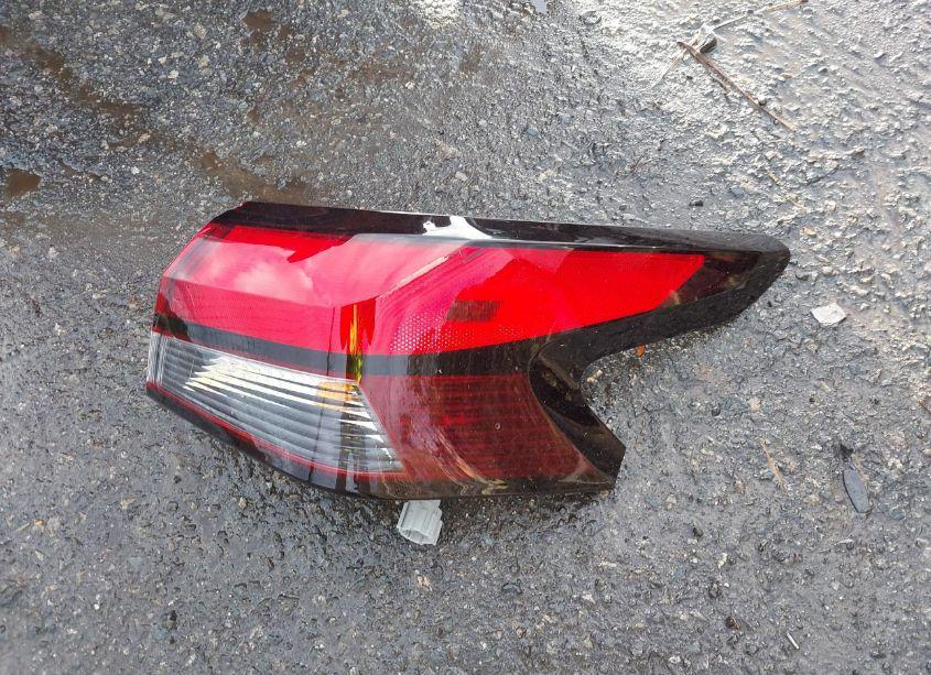 Photo 12 of 2021 Nissan Versa SR XTRONIC CVT (VIN 3N1CN8FV8ML923483)