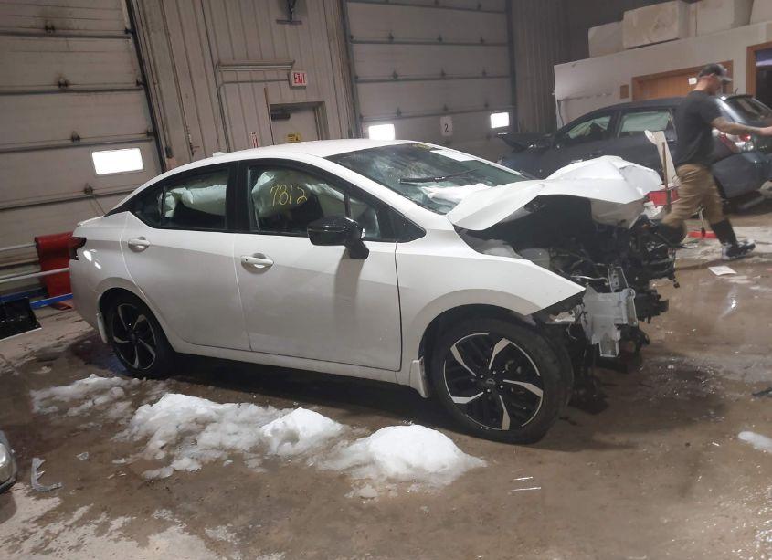 2024 Nissan Versa 1.6 SR (VIN 3N1CN8FV8RL878150) main photo