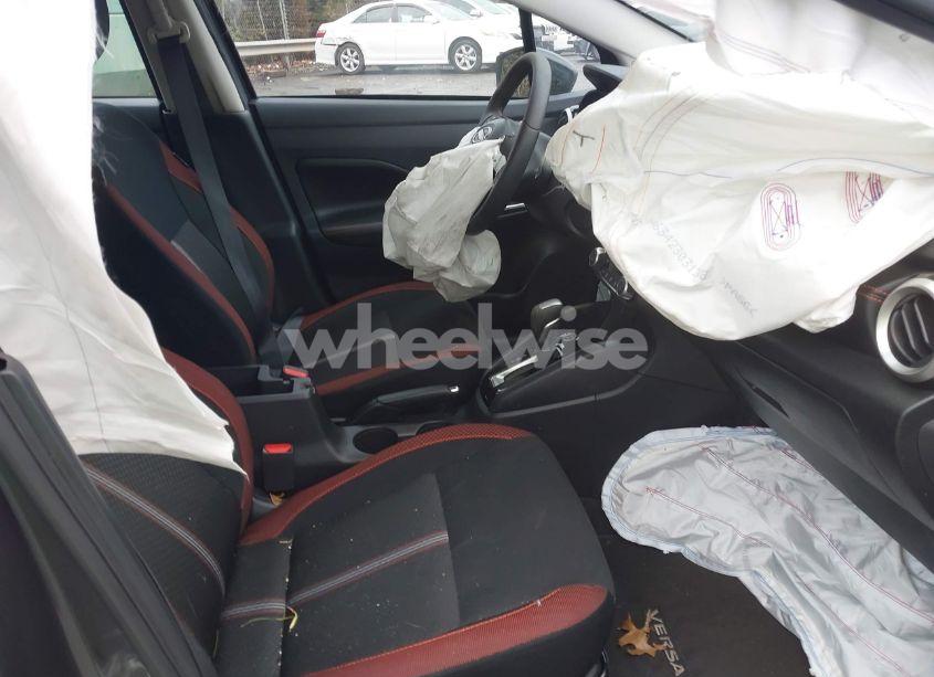 Photo 5 of 2024 Nissan Versa 1.6 SR (VIN 3N1CN8FVXRL850608)