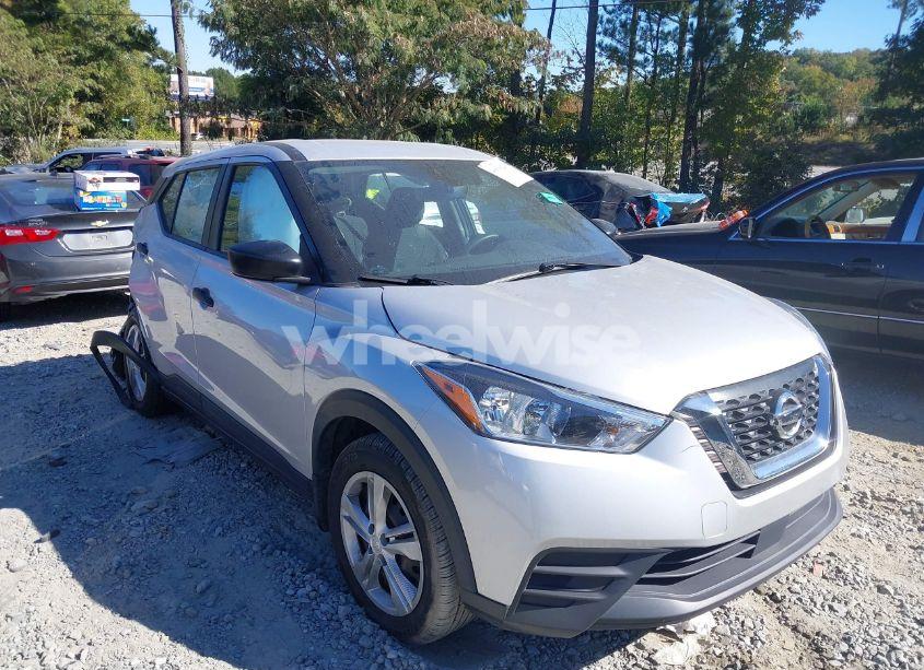 2020 Nissan Kicks S XTRONIC CVT (VIN 3N1CP5BV0LL500068) main photo