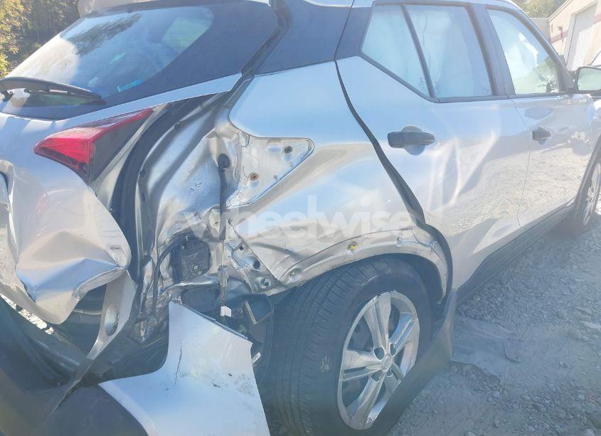 Photo 6 of 2020 Nissan Kicks S XTRONIC CVT (VIN 3N1CP5BV0LL500068)